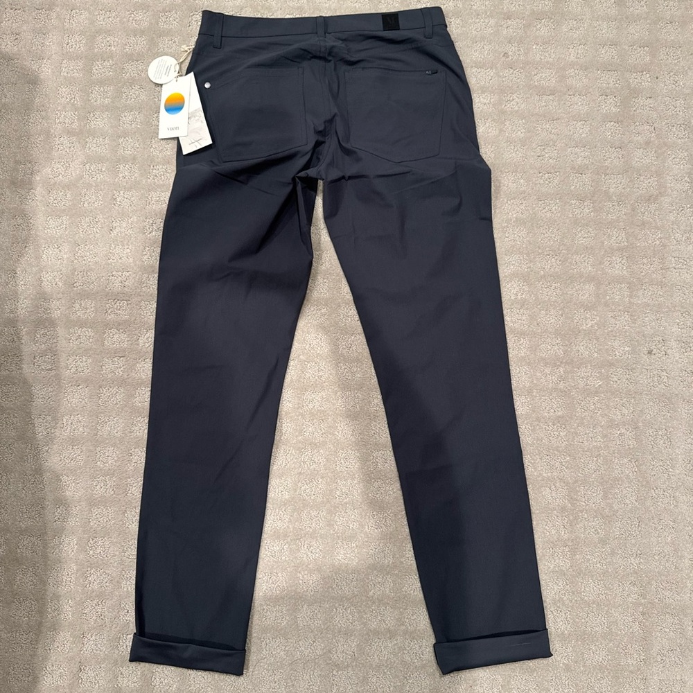 Vuori Men's Dark Blue Meta Pant (new)